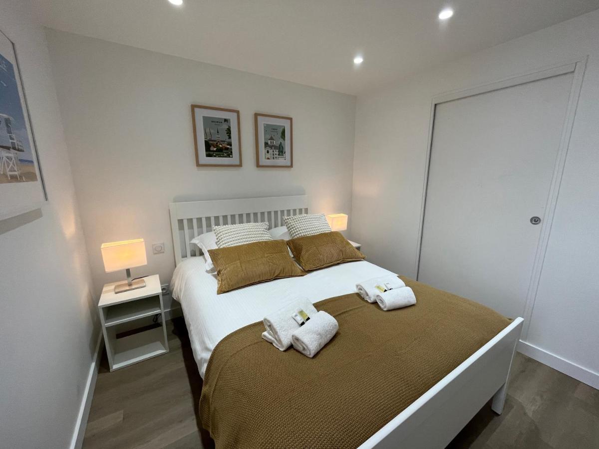 Joli Appartement Chez Dam Caen Esterno foto